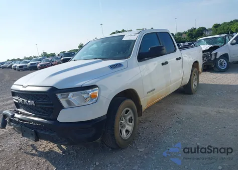 2020 Ram 1500 Tradesman 4X2 6'4 Box z USA, uszkodzony, nr VIN 1C6RRECT5LN421386